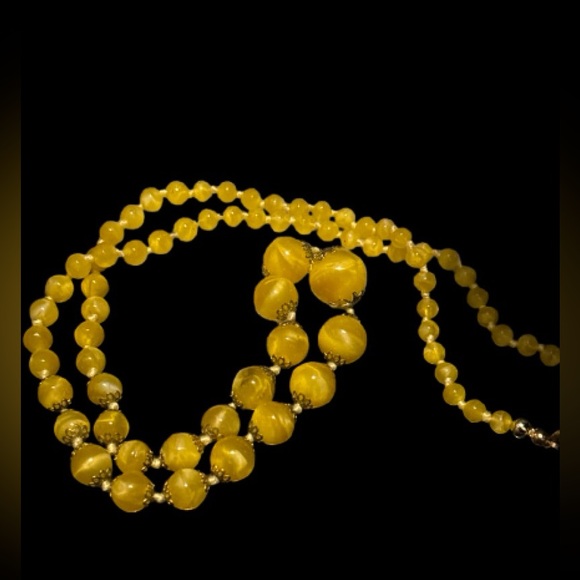 Vintage 24” Amber Colour Graduated Bead Necklace - Picture 3 of 10